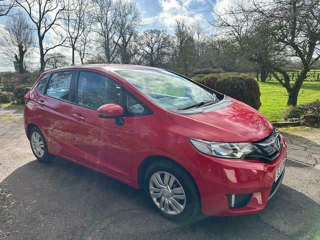 Honda Jazz I-vtec S SJ16HFT Red #5