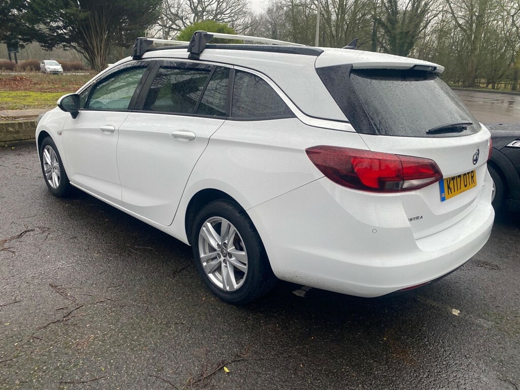 Vauxhall Astra 1.6 Cdti Tech Line Sports Tourer E KT17OTR White #5