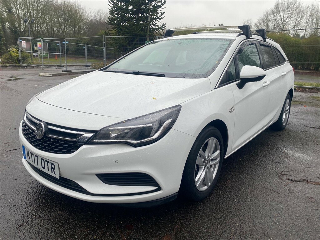 Vauxhall Astra 1.6 Cdti Tech Line Sports Tourer E KT17OTR White #3