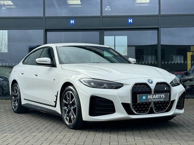 BMW i4 M Sport 336 White #6