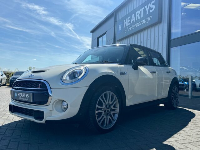 Mini Hatch Cooper S Hatchback EG17CDX White #3
