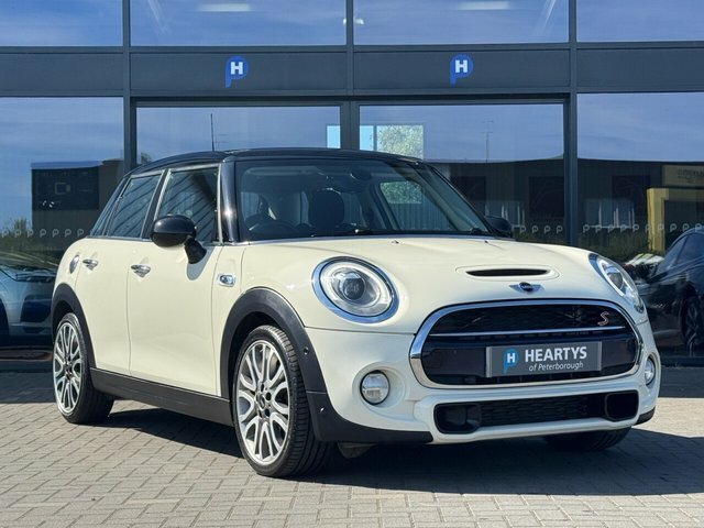 Mini Hatch Cooper S Hatchback EG17CDX White #5