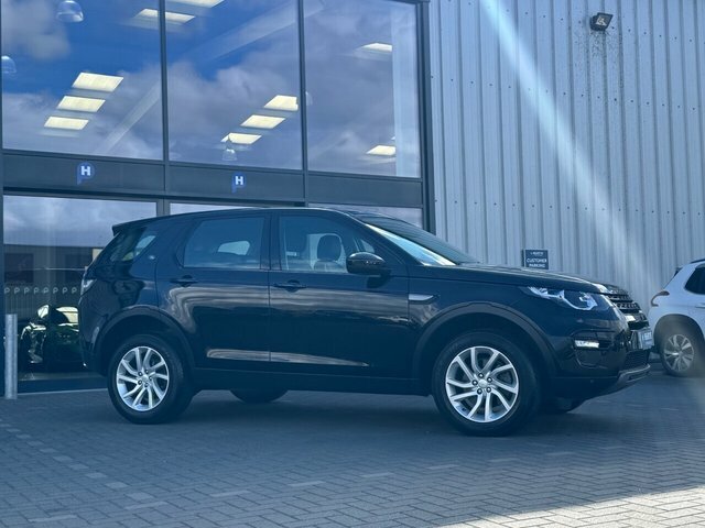 Land Rover Discovery Sport Td4 Se Tech Suv RK68MHJ Black #5