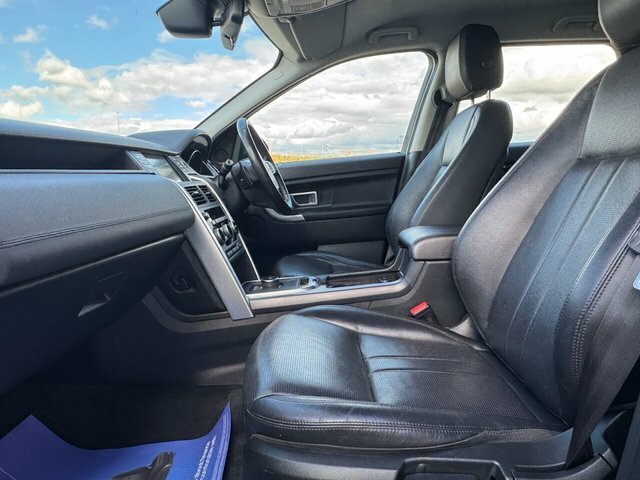 Land Rover Discovery Sport Td4 Se Tech Suv RK68MHJ Black #4