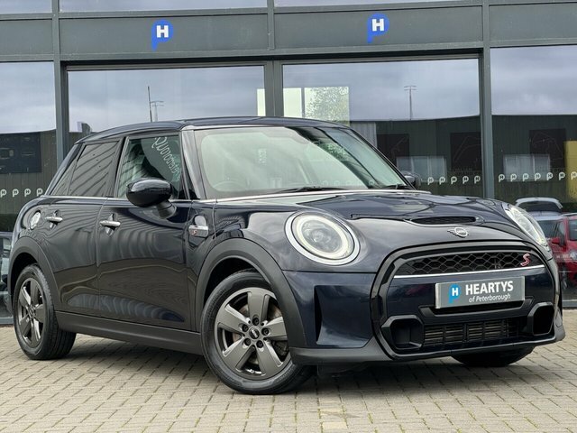 Mini Hatch Cooper S Classic Hatchback YB22KBJ Black