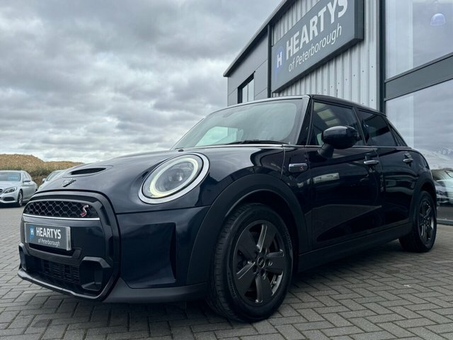 Mini Hatch Cooper S Classic Hatchback YB22KBJ Black #3