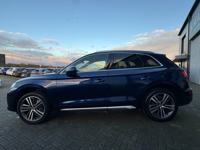 Audi Q5 Tfsi 45 S Line KW70WXZ Blue #4