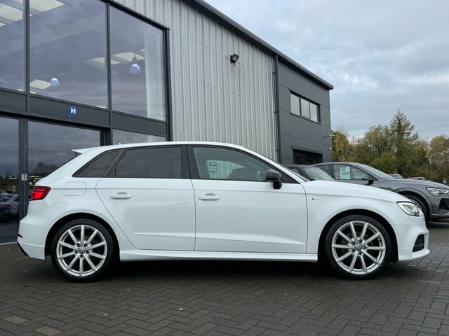 Audi A3 Tfsi Cod Black Edition OU18FNF White #5