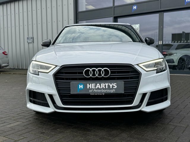 Audi A3 Tfsi Cod Black Edition OU18FNF White #2