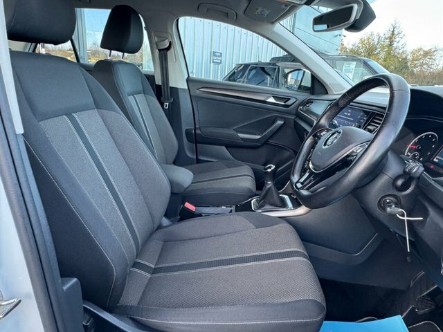 Volkswagen T-Roc Tsi Se Suv PK68DLX White #4