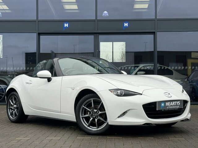 Mazda MX-5 Skyactiv-g Se Convertible White