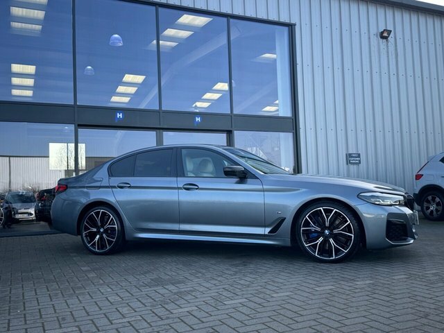 BMW 5 Series 530D Mht M Sport Blue #6
