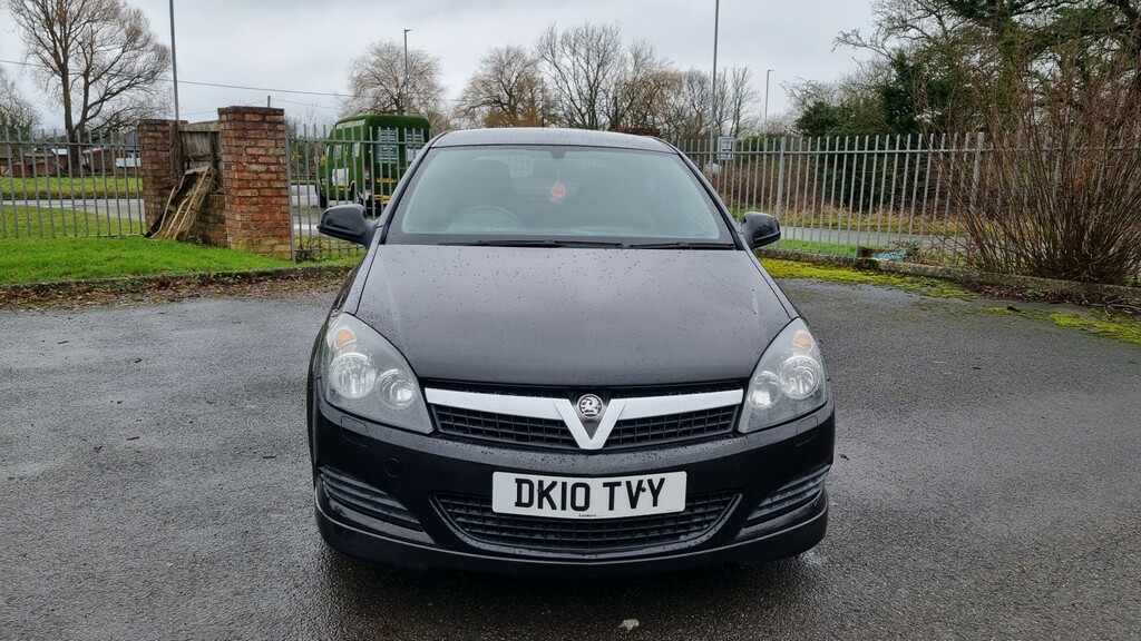 Vauxhall Astra Hatchback 1.4 I 16V Sport 2010 Black #4