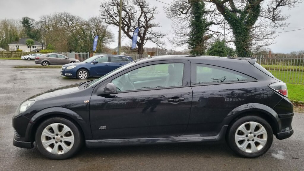 Vauxhall Astra Hatchback 1.4 I 16V Sport 2010 Black #3