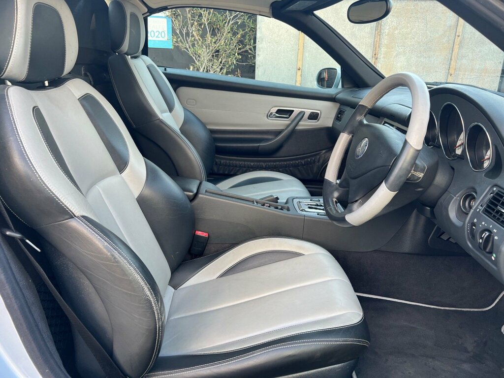 Mercedes-Benz SLK 3.2 Slk320 #4