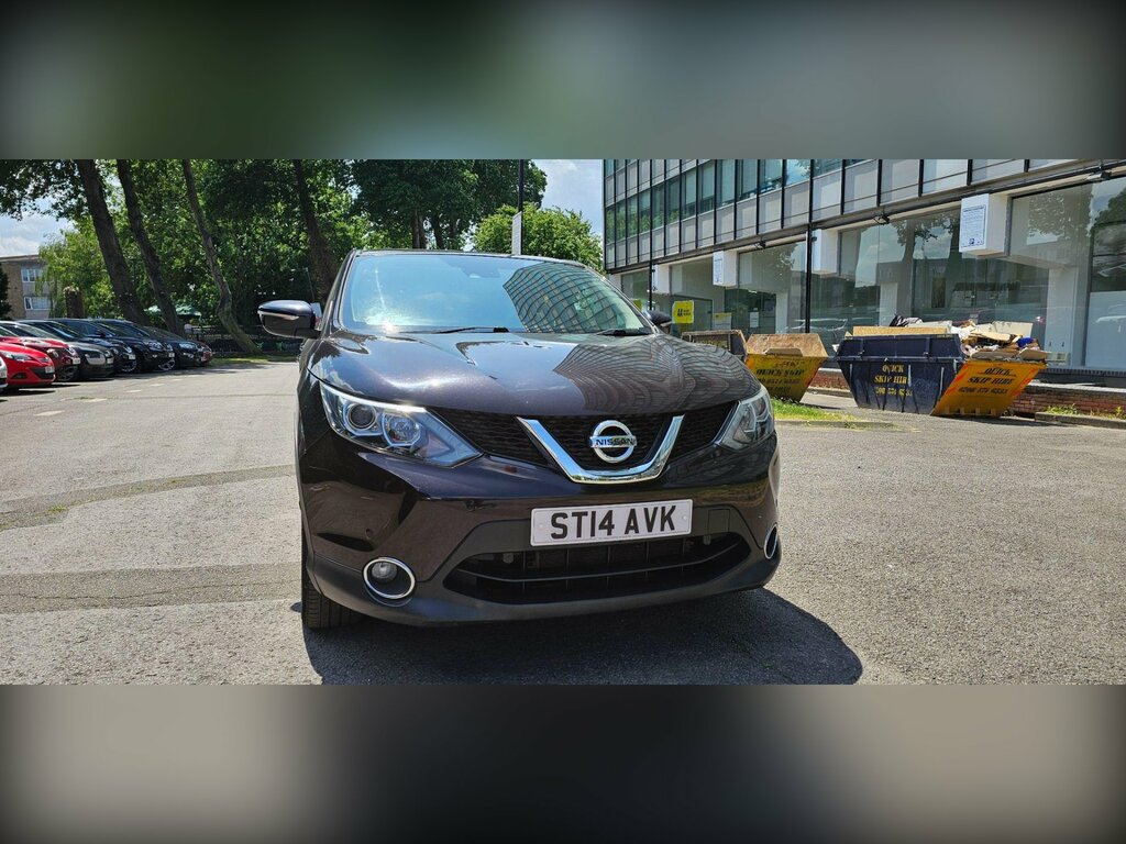 Nissan Qashqai 1.2 Dig-t Acenta Premium 2Wd Euro 5 Ss Black