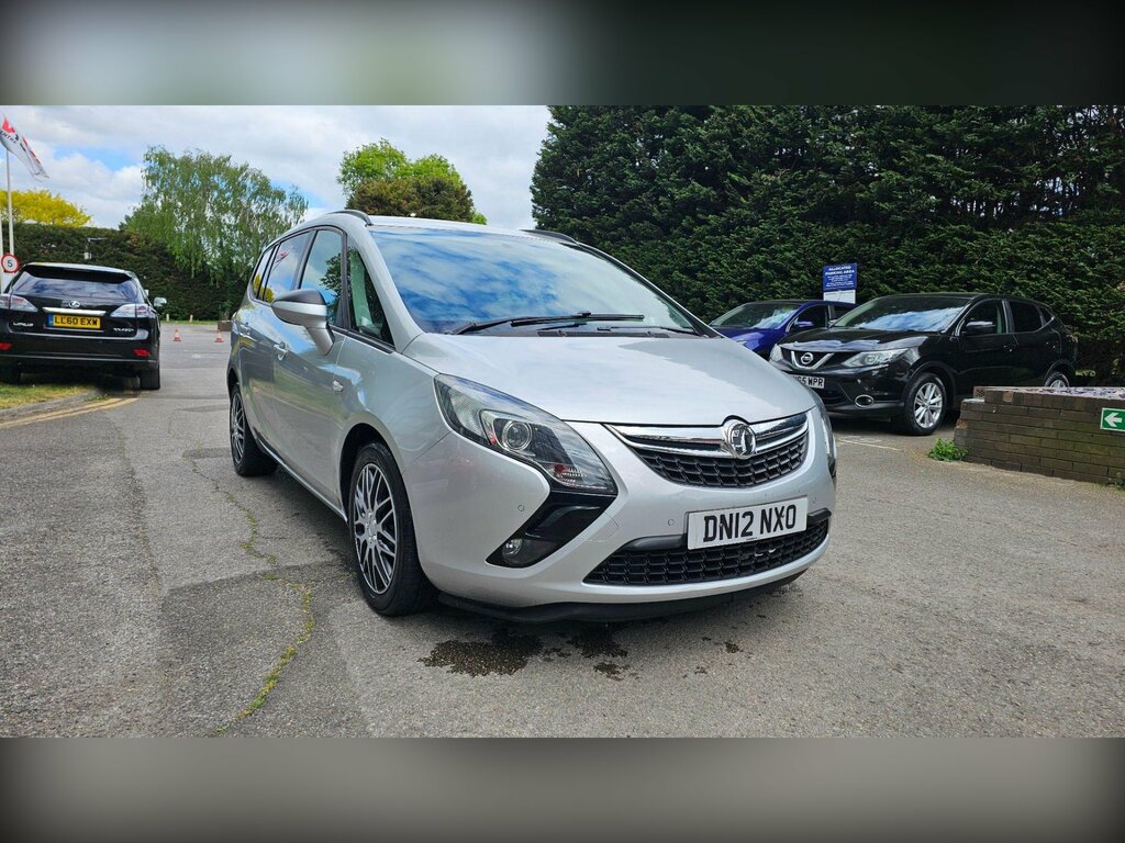 Vauxhall Zafira Tourer 1.8 16V Exclusiv Euro 5 Silver #2