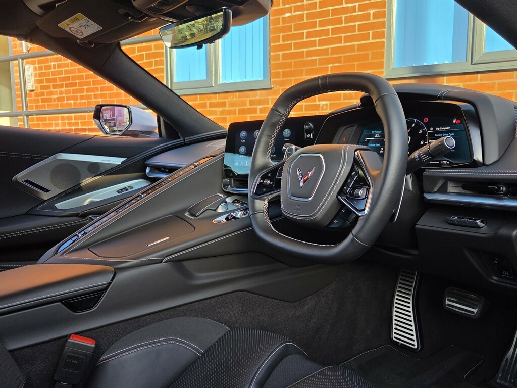 Chevrolet Corvette Stingray 6.2 V8 2Lt Yellow #15