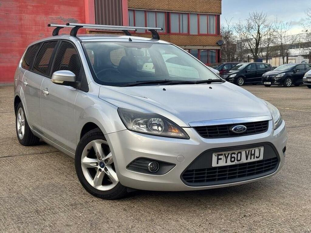 Ford Focus Home Car Detail Silver