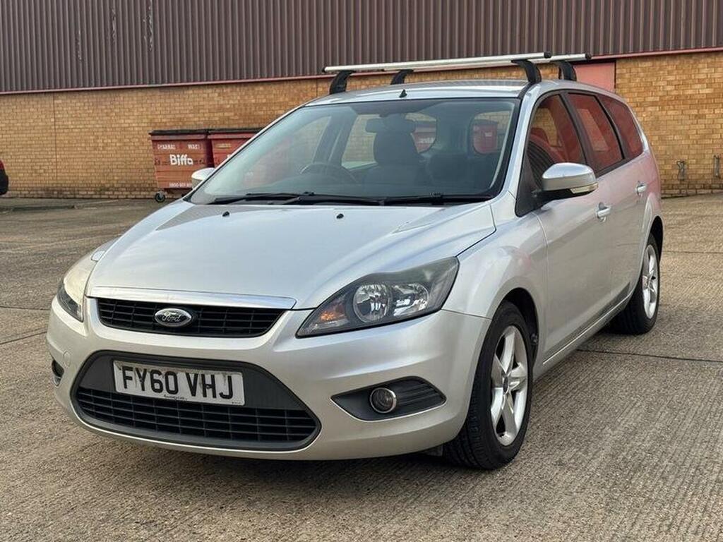 Ford Focus Home Car Detail FY60VHJ Silver #5