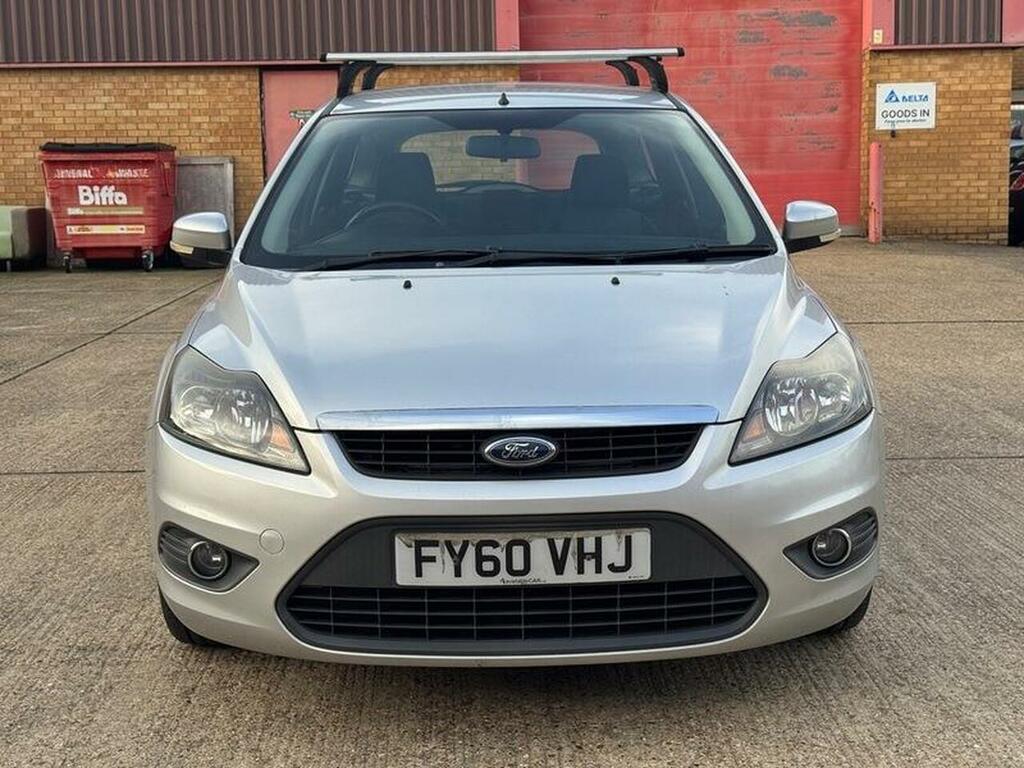Ford Focus Home Car Detail FY60VHJ Silver #3