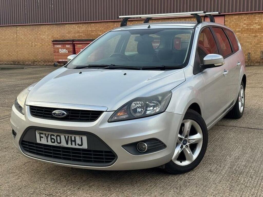 Ford Focus Home Car Detail FY60VHJ Silver #2