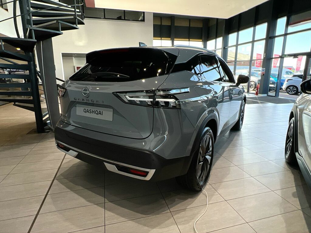 Nissan Qashqai 1.3 Dig-t Mh Tekna HG25NYM Grey #2