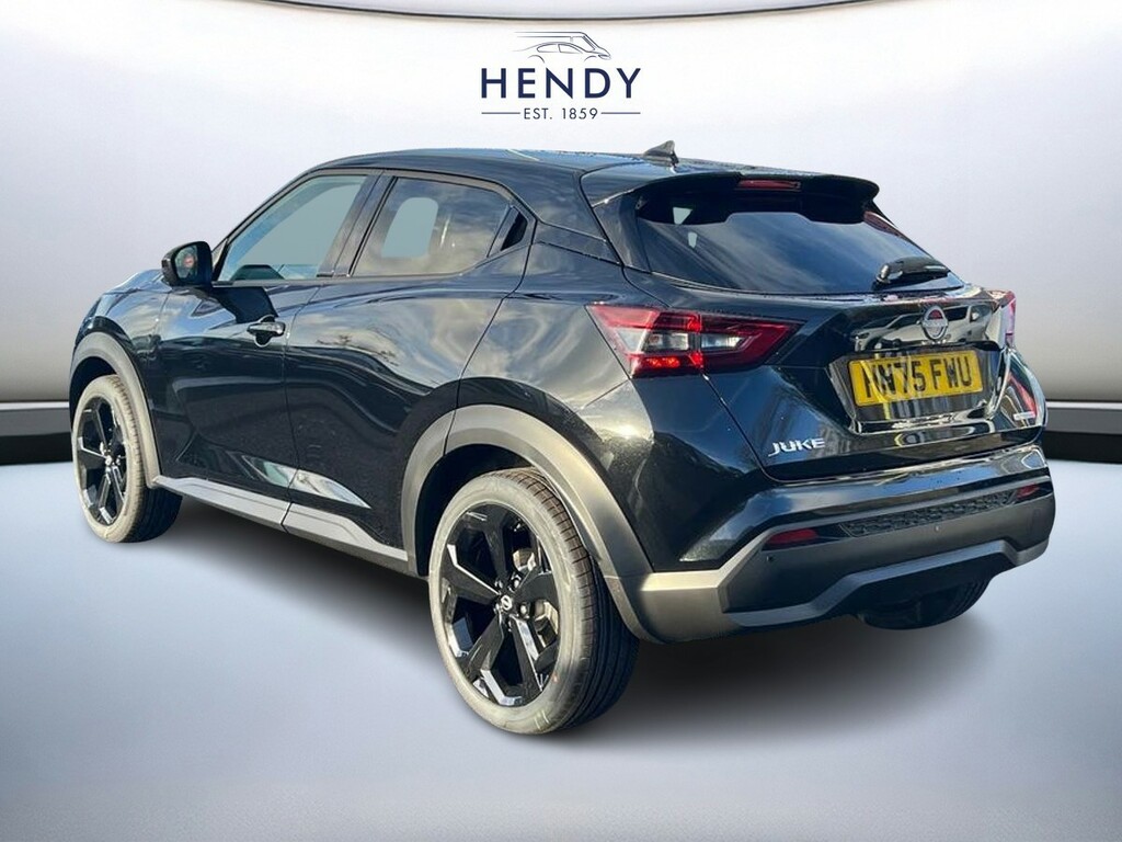 Nissan Juke 1.6 Hybrid Tekna HN75FWU Black #6