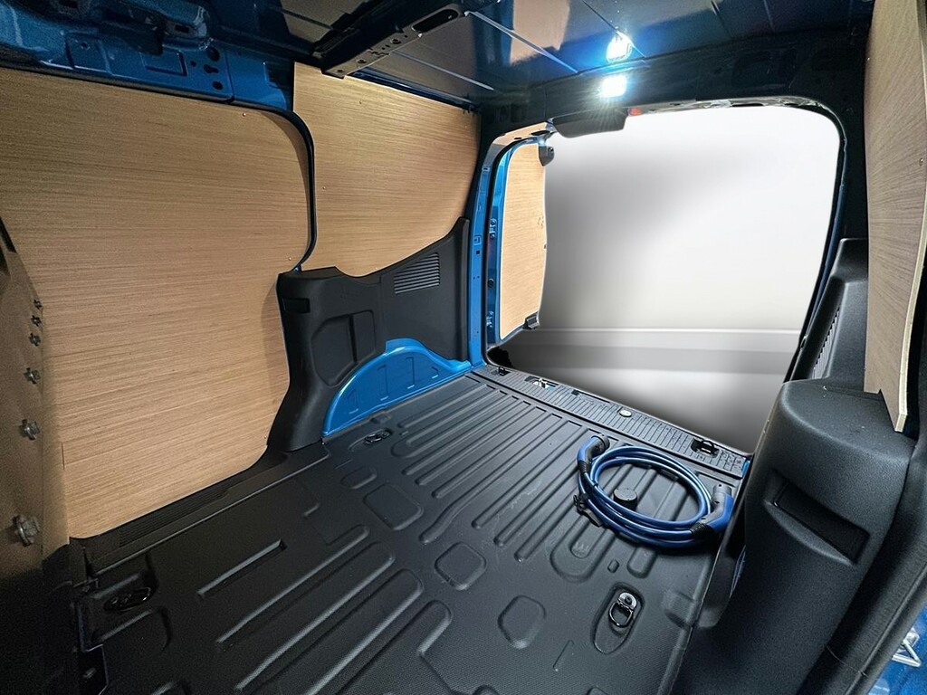 Ford Transit Courier 100Kw 43Kwh Trend Van GV75YZL Blue #6