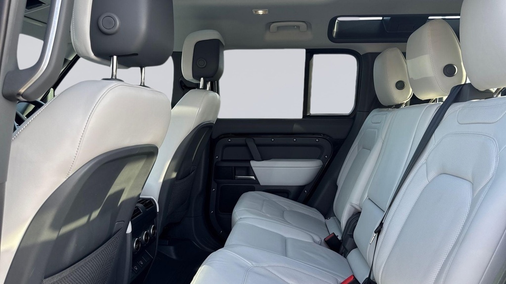 Land Rover Defender 110 3.0 D350 X-dynamic Hse 110 7 Seat HT25CVE Black #2