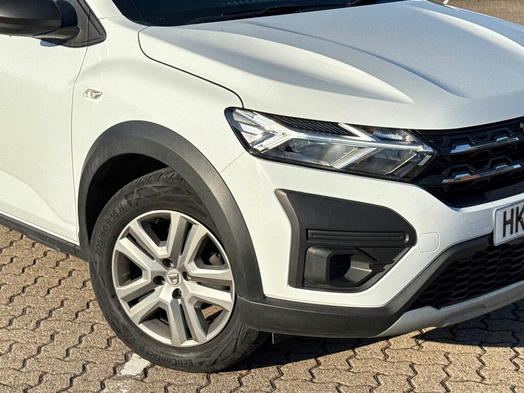 Dacia Sandero Stepway 1.0 Tce Essential HK72UAH White #3