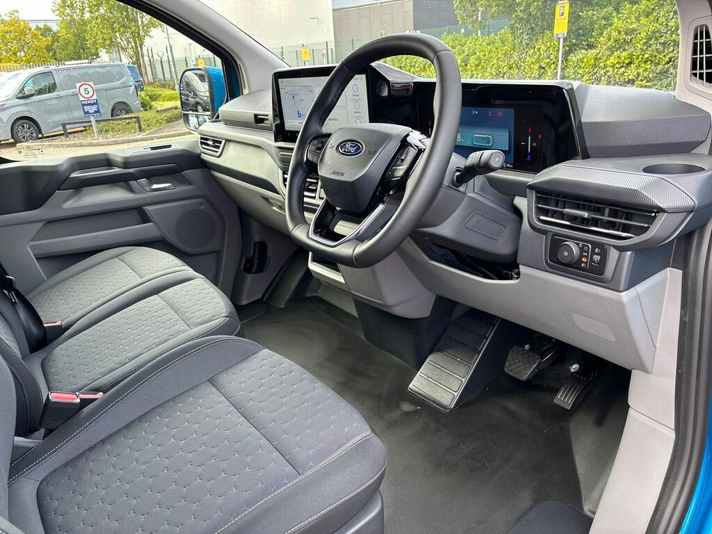 Ford Transit Custom 100Kw 65Kwh H1 Van Limited Blue #3
