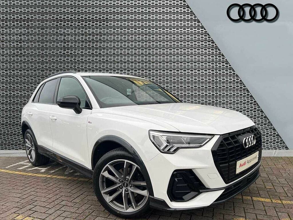Audi Q3 Black Edition 35 Tfsi 150 Ps S Tronic Silver