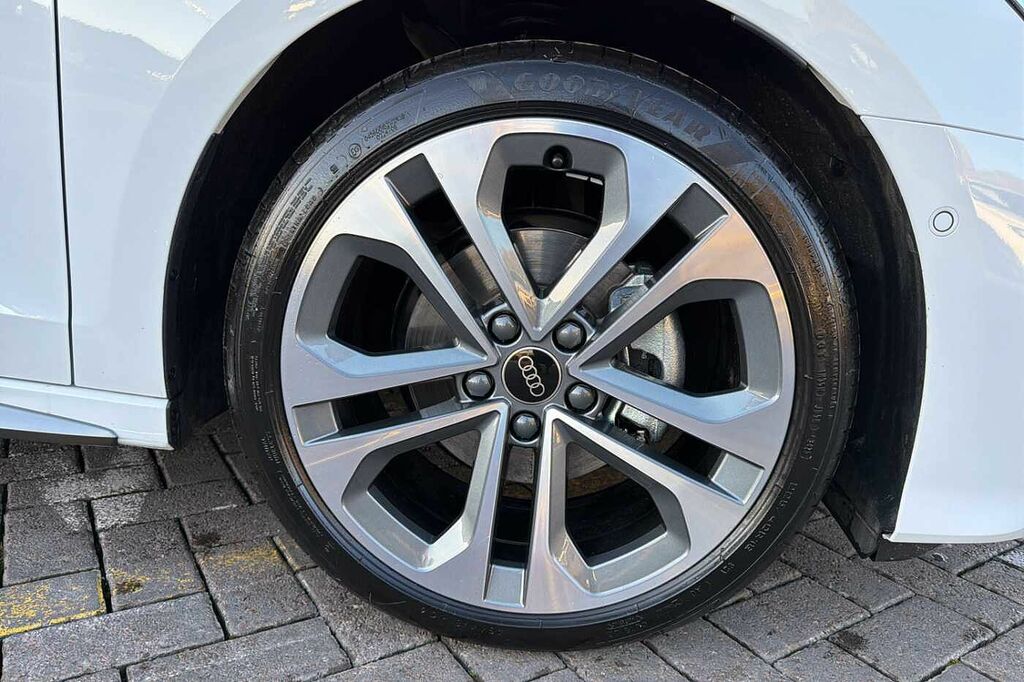 Audi A3 S Line Tfsi 150 Ps S Tronic HG75LLM White #5