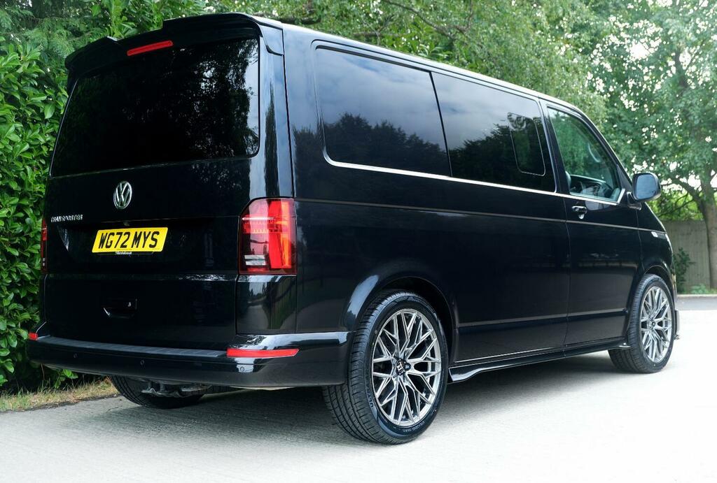 Volkswagen Transporter Combi Van 2.0 Tdi T32 Highline Kombi 150 Bhp Dsg WG72MYS Black #5