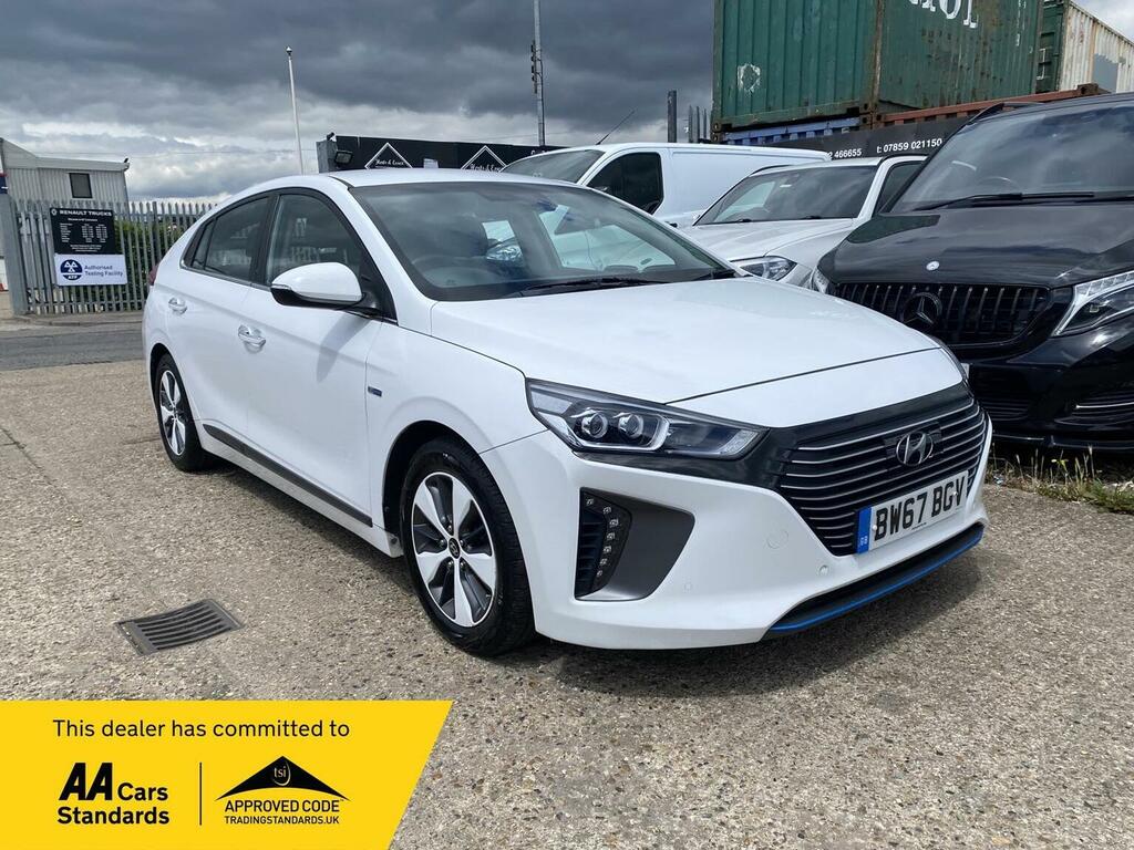 Hyundai Ioniq Hatchback 1.6 H-gdi 8.9Kwh Premium Se Dct Euro 6 White
