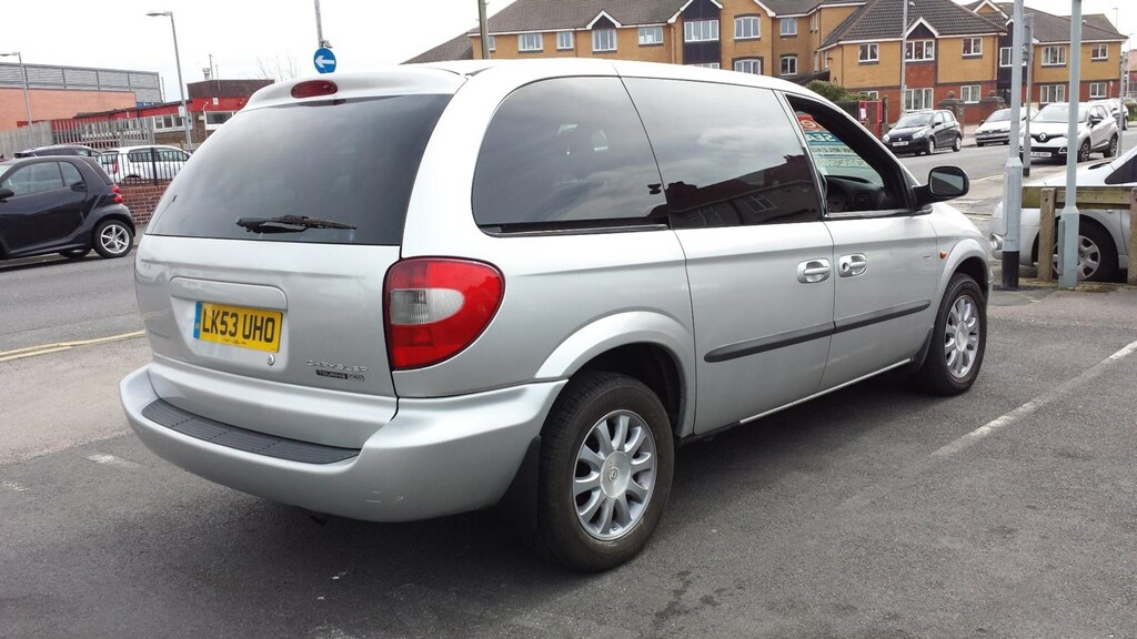 Chrysler Voyager 2.5 Anniversary Edition 7 Seater From 3,49 Silver #4