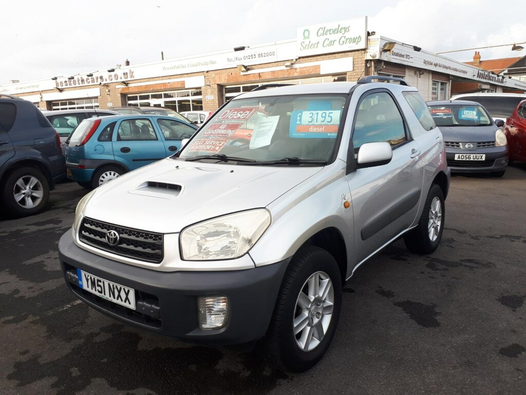 Toyota Rav 4 4 Nv 2.0 D-4d 3-Door From 2,695 Retail P Silver #2
