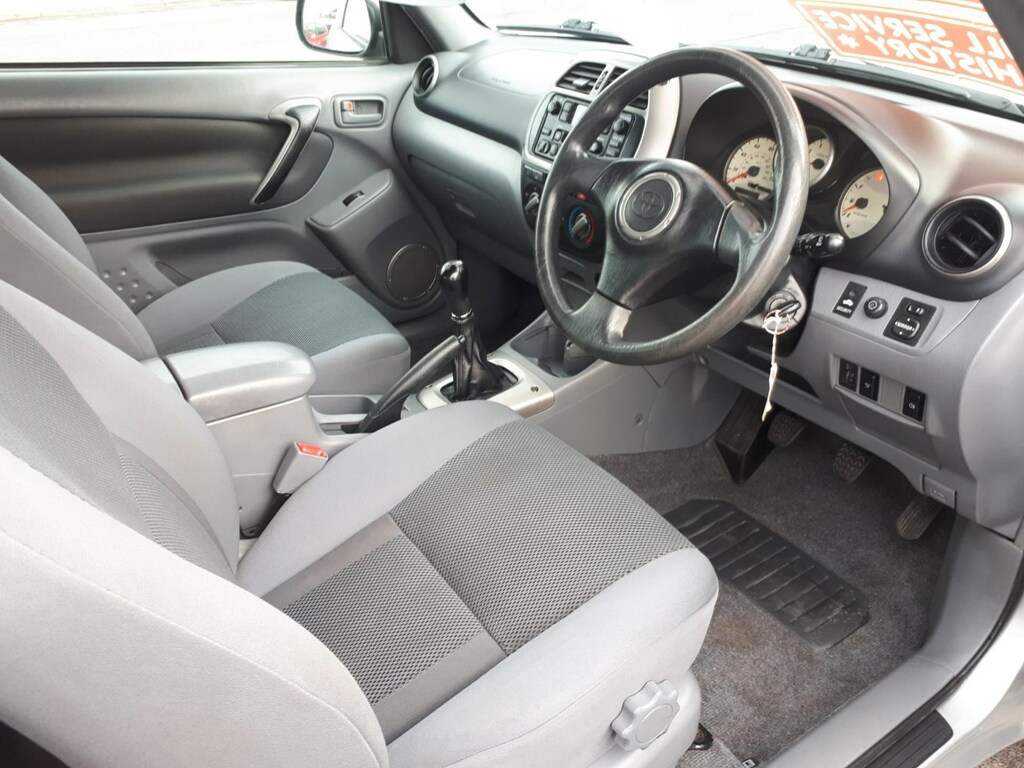 Toyota Rav 4 4 Nv 2.0 D-4d 3-Door From 2,695 Retail P Silver #6