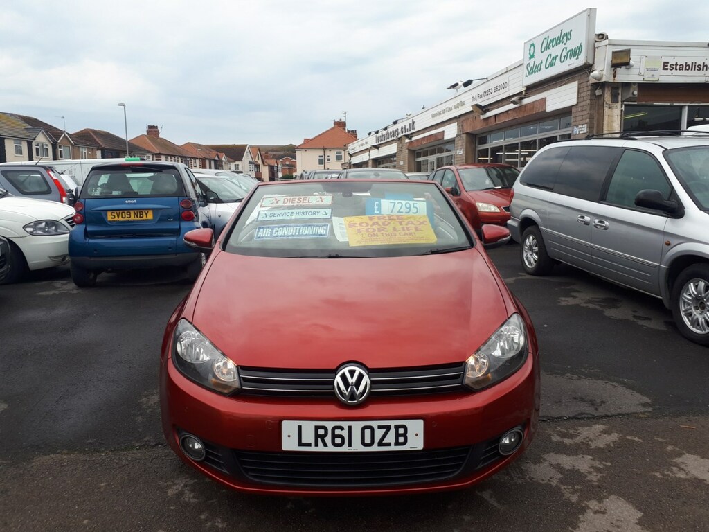 Volkswagen Golf 1.6 Tdi Bluemotion Tech Se Convertible From Red