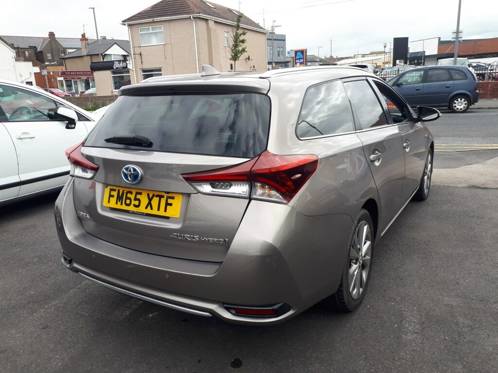 Toyota Auris Estate 1.8 Hybrid Excel Cvt 5-Door From FM65XTF Brown #4