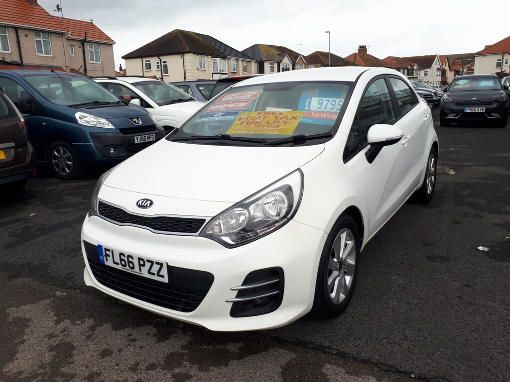 Kia RIO 2 1.25 5-Door From 8,195 Retail Package White #2
