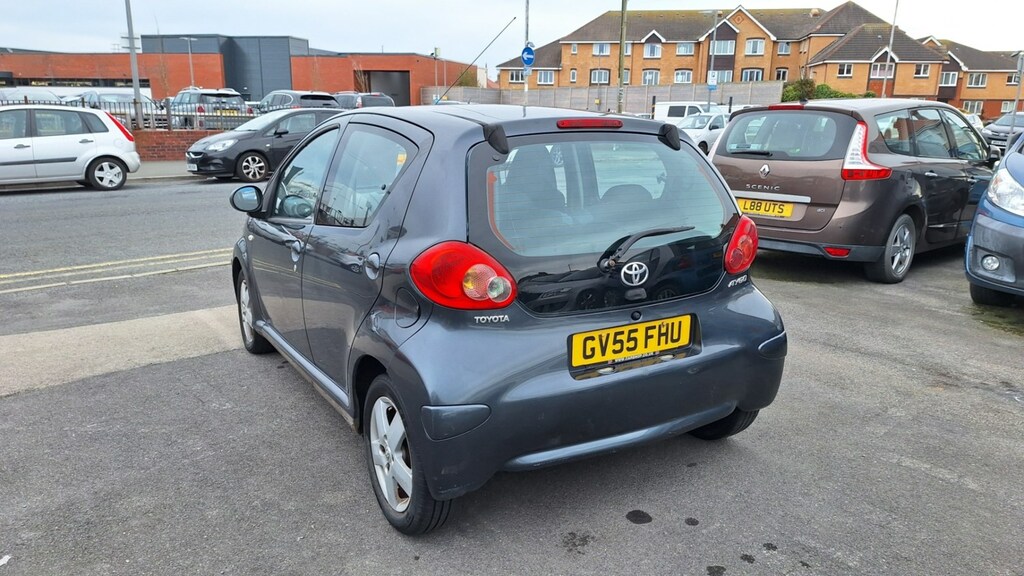Toyota Aygo 1.0 Vvt-i Sport 5-Door From 2,395 Retail Packag Grey #5