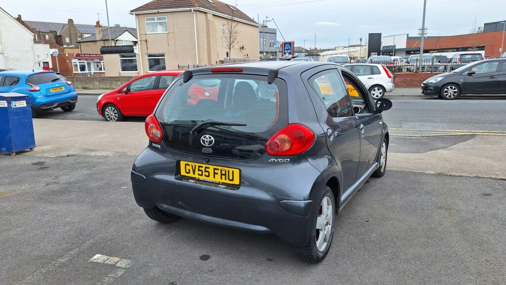 Toyota Aygo 1.0 Vvt-i Sport 5-Door From 2,395 Retail Packag Grey #4