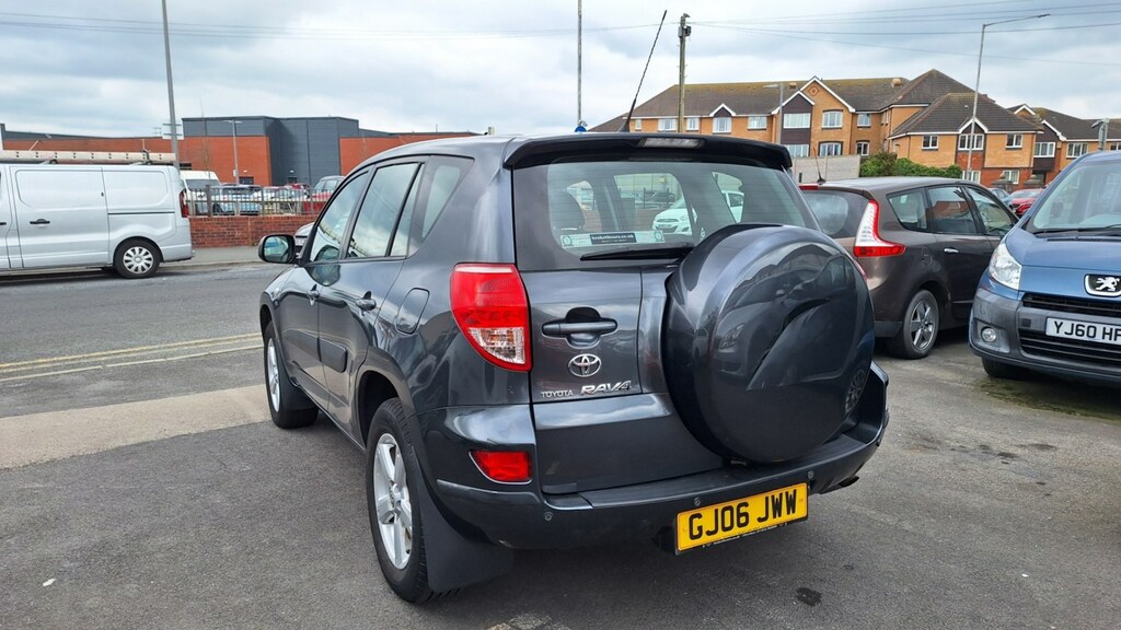 Toyota Rav 4 4 2.0 Vvt-i Xt4 5-Door From 4,995 Ret Grey #5