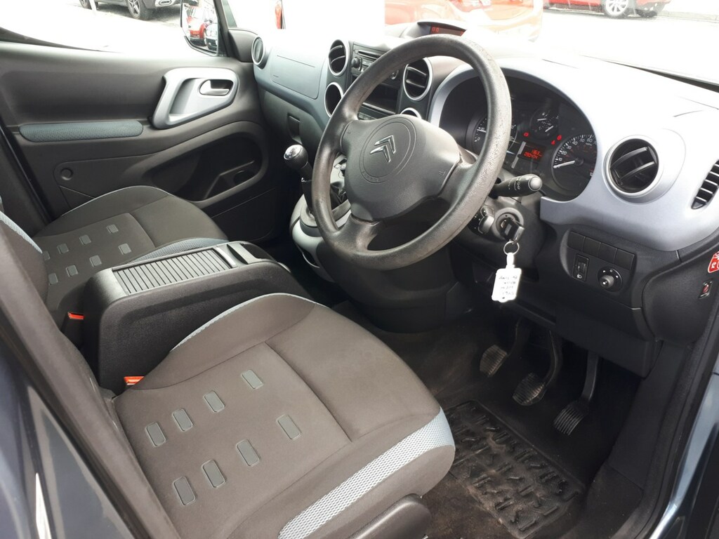 Citroen Berlingo Multispace 1.6 Hdi 110 Bhp Xtr 5-Door Fro Grey #6