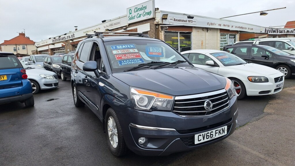 SsangYong Turismo Rodius 2.2 Ex 7 Seater From 8,995 Retail Grey #3