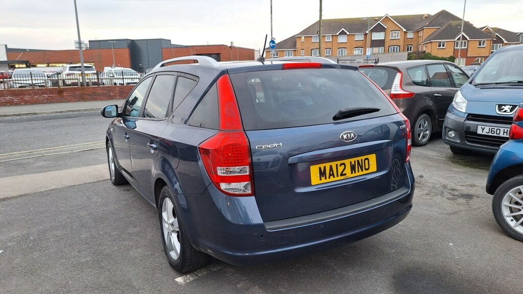 Kia Ceed Estate 3 1.6 Crdi From 3,895 Blue #5
