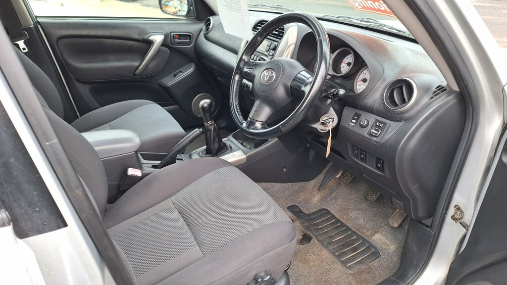 Toyota Rav 4 4 2.0 D-4d Xt-r 5-Door From 3,195 Retail Silver #6
