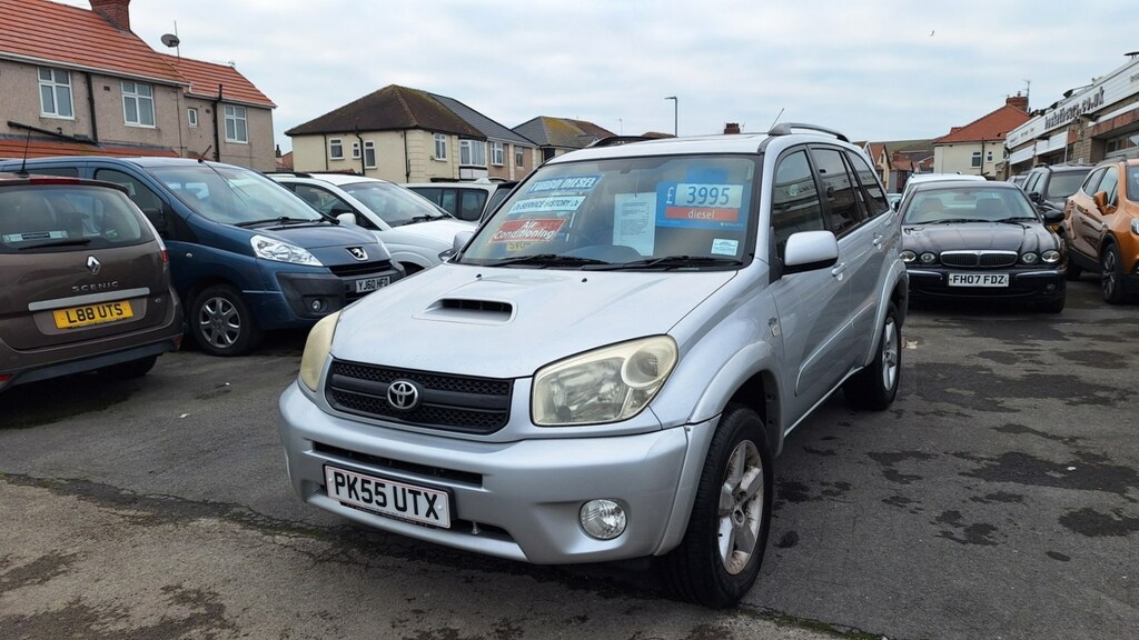 Toyota Rav 4 4 2.0 D-4d Xt-r 5-Door From 3,195 Retail Silver #2